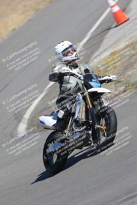 media/Nov-12-2023-Classic Track Days (Sun) [[11f17acb81]]/Group 3/session 2 turn 9/